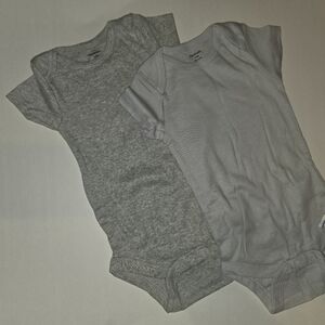 2 Gerber Onesies 3-6